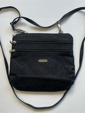 Baggallini Black Crossbody with Subtle Leopard Print